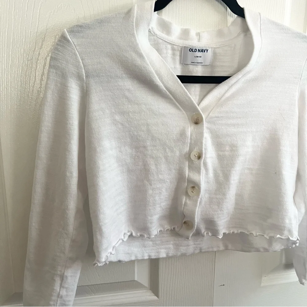 5 for $25! Old Navy Classic White Cropped Cardigan
